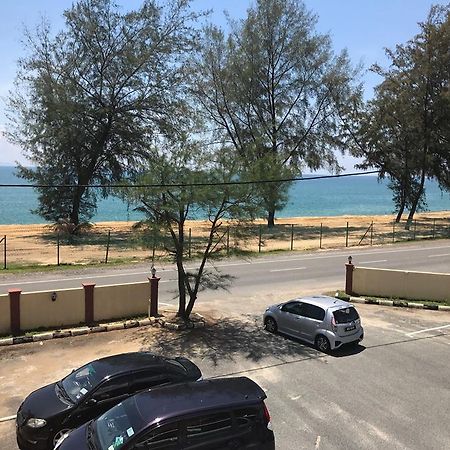 Teluk Lipat Seaview Inn Dungun Kültér fotó