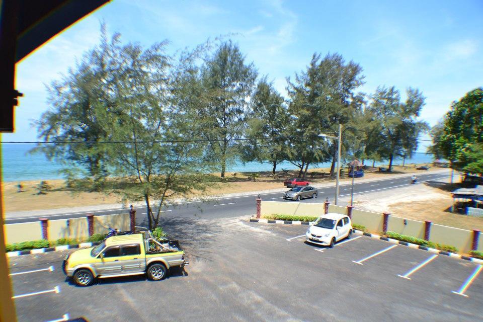 Teluk Lipat Seaview Inn Dungun Kültér fotó