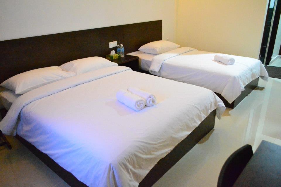 Teluk Lipat Seaview Inn Dungun Kültér fotó