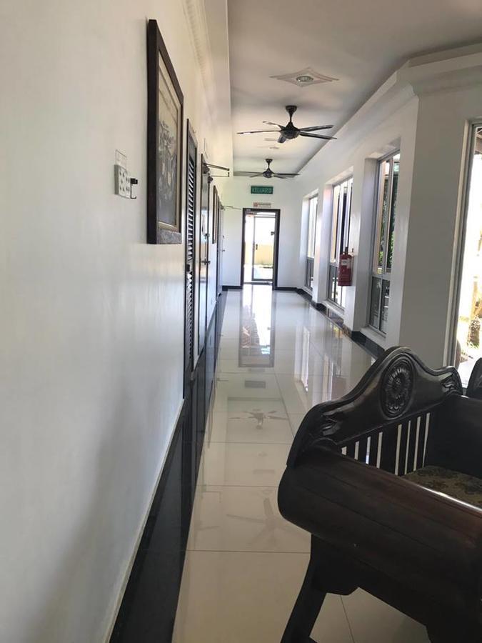 Teluk Lipat Seaview Inn Dungun Kültér fotó