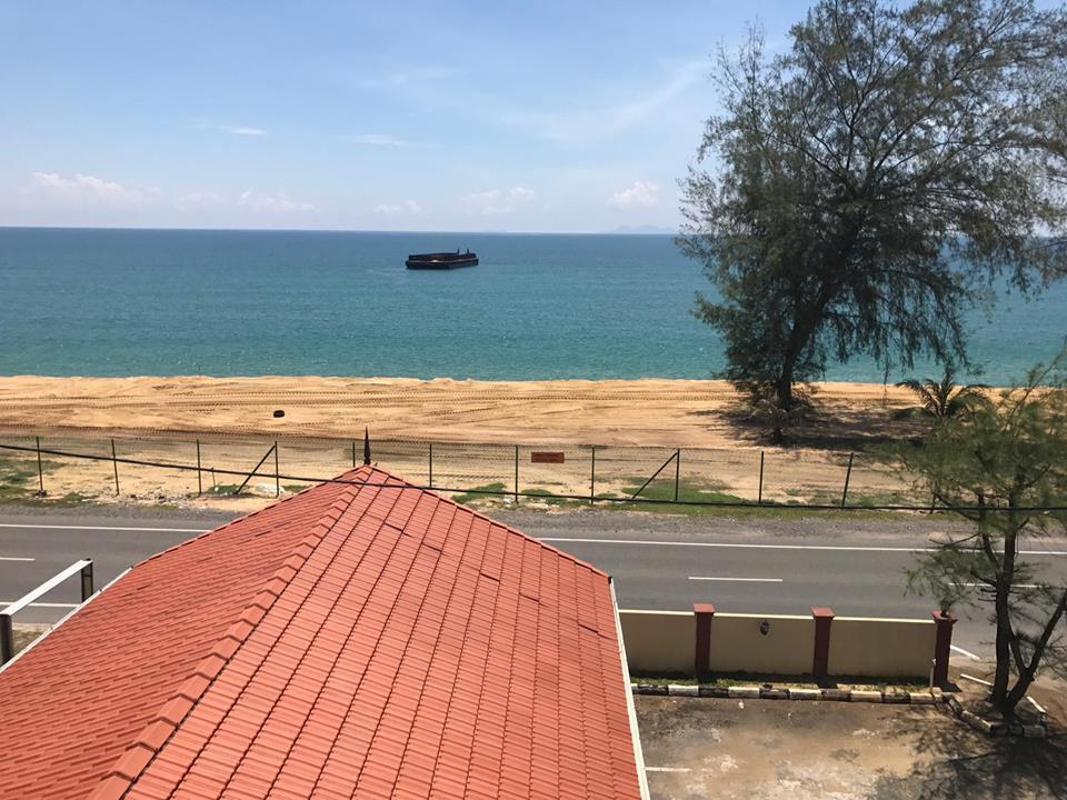 Teluk Lipat Seaview Inn Dungun Kültér fotó