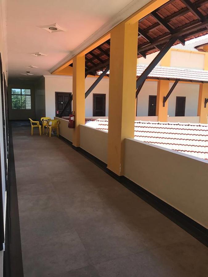 Teluk Lipat Seaview Inn Dungun Kültér fotó