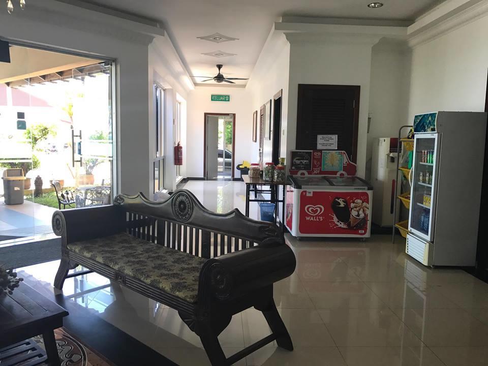 Teluk Lipat Seaview Inn Dungun Kültér fotó