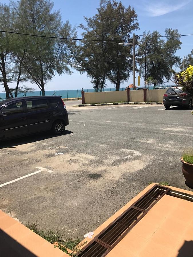 Teluk Lipat Seaview Inn Dungun Kültér fotó
