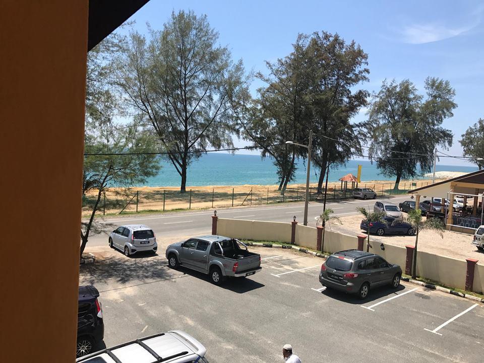 Teluk Lipat Seaview Inn Dungun Kültér fotó