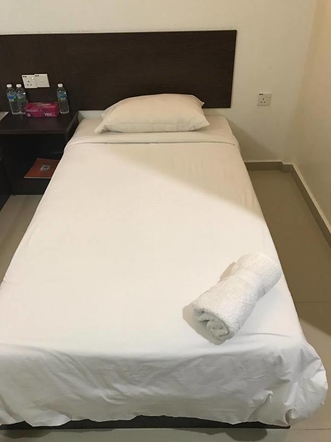 Teluk Lipat Seaview Inn Dungun Kültér fotó