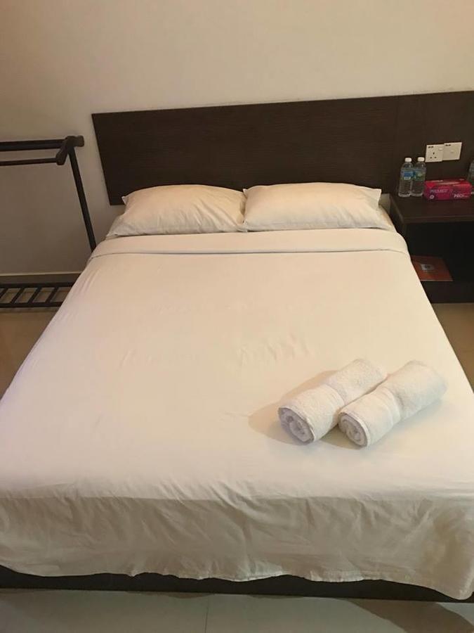 Teluk Lipat Seaview Inn Dungun Kültér fotó