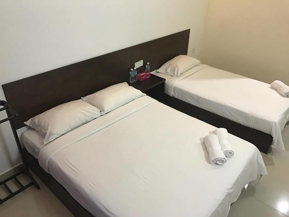 Teluk Lipat Seaview Inn Dungun Kültér fotó